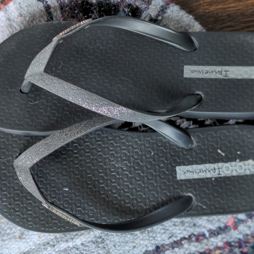 Black Ipanema sandal - Picture 1 of 3